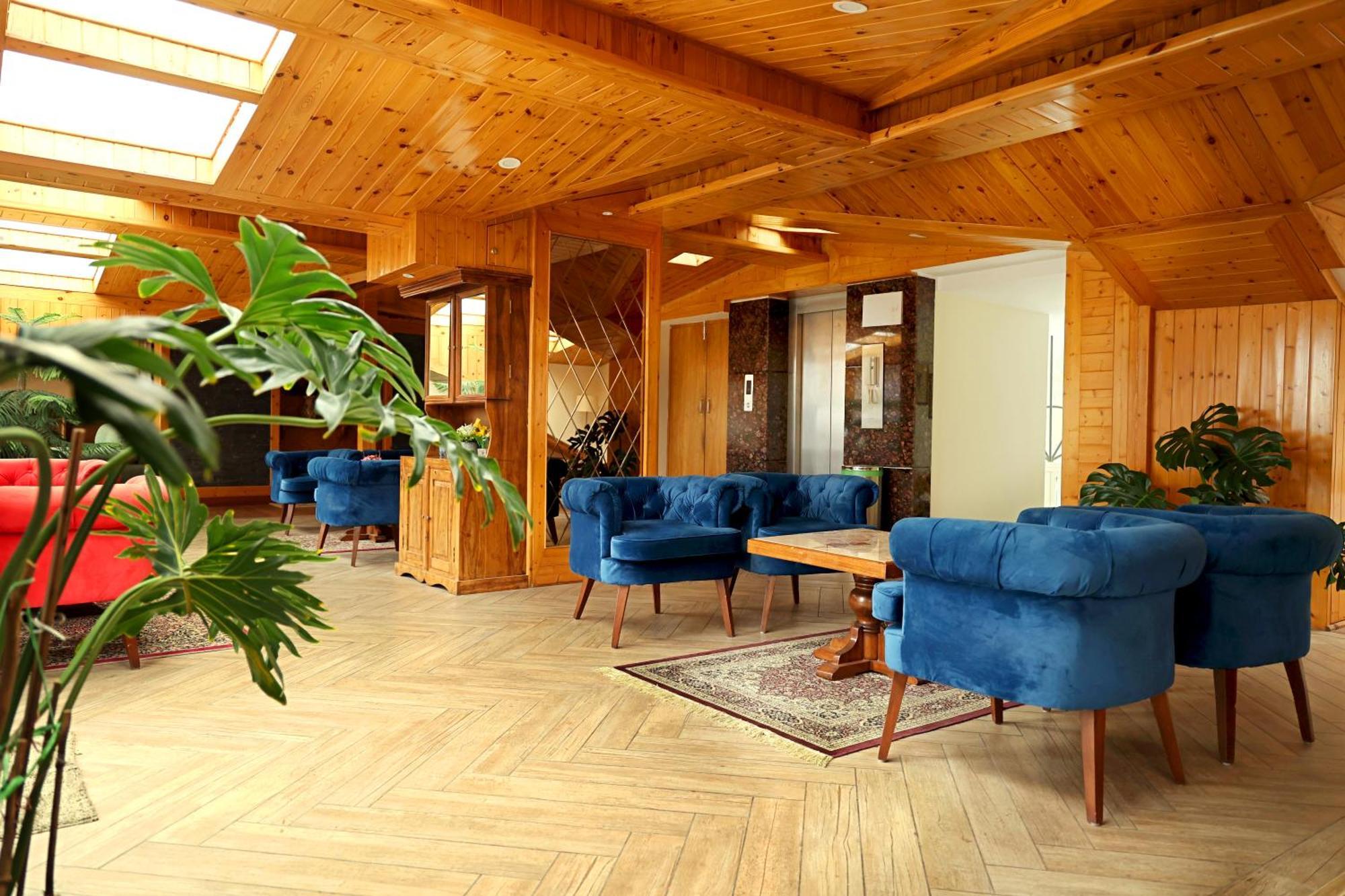 The Retreat Mashobra, Shimla Hotel Exterior photo